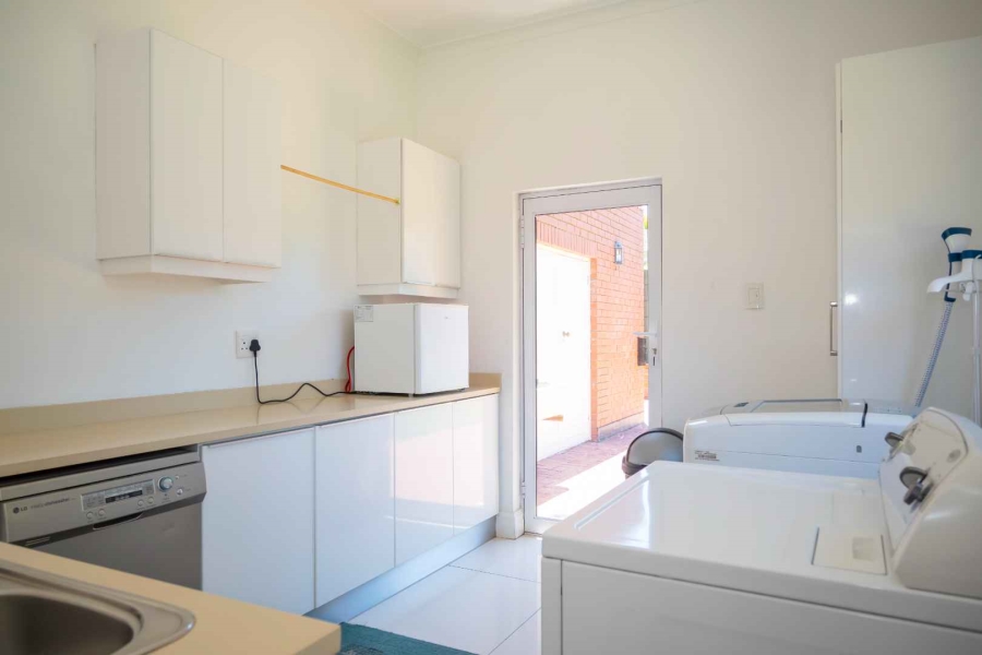 5 Bedroom Property for Sale in Walmer Eastern Cape